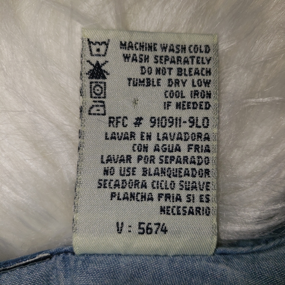 Shirt - Picture 4 of 4